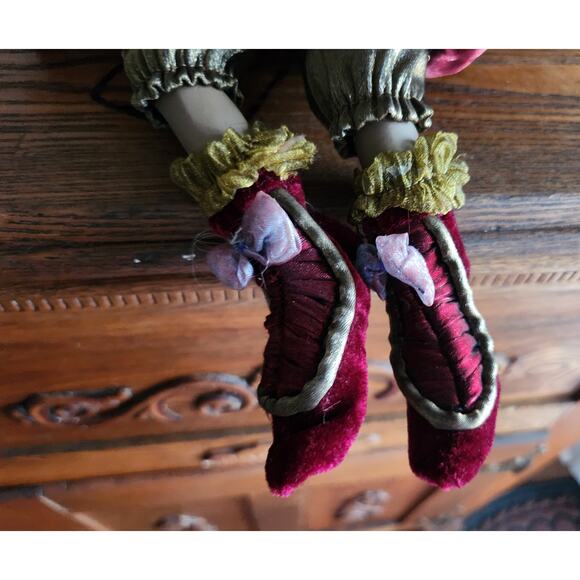 Vtg 90's Shelf Sitter Fairy Porcelain Doll W/Wings 12"T - Picture 5 of 8